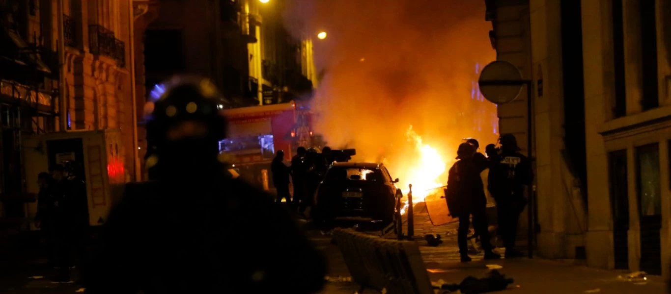 Θεσ/νίκη: Σοβαρά επεισόδια στο κέντρο της πόλης - Οι κάτοικοι αντιδρούν στο lockdown (upd 2)